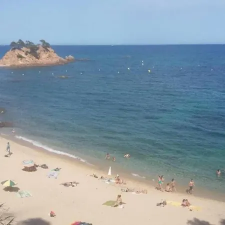 Al Lado De La Playa Con Parking Y Jardin